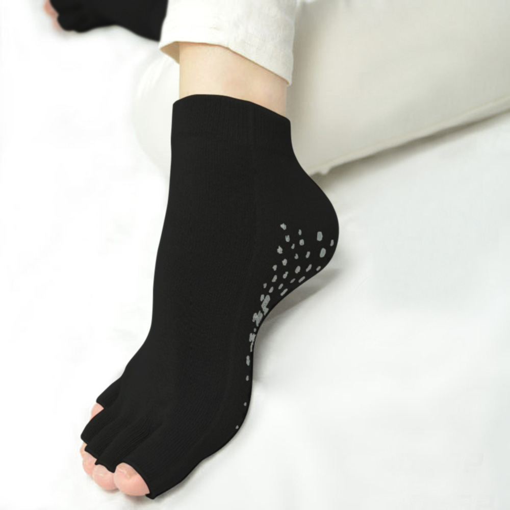 DKGP 8.25''- 9.75'' Coolplus Anti-Slip Wicking Yoga Socks (4 Pairs) (21-25cm = 8.25''- 9.75'')